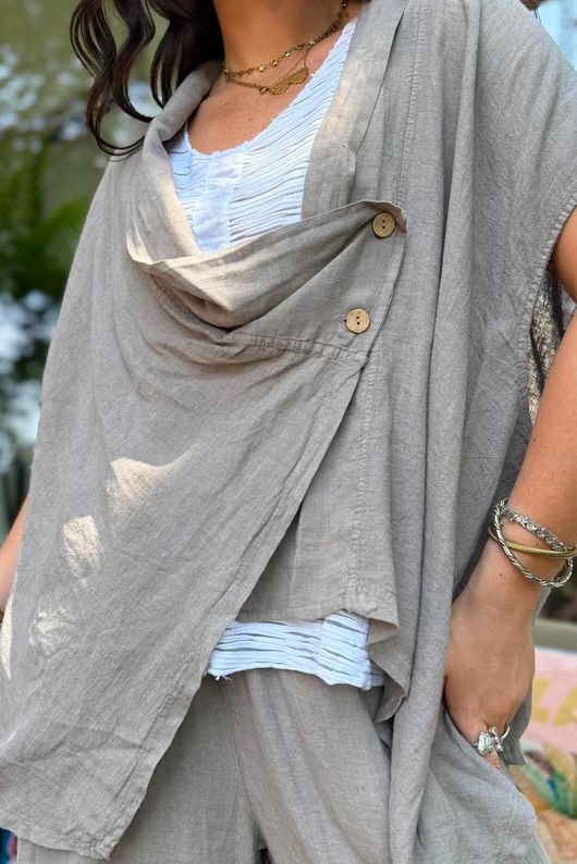 Sandbar Linen Blend Drape Front Cap Sleeve Gilet Mocha
